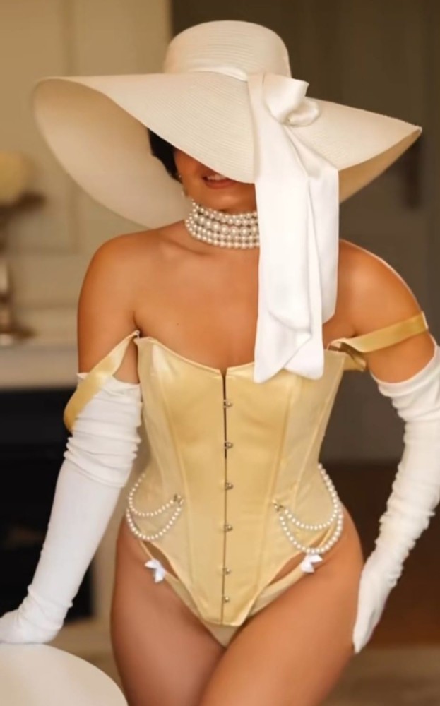 Photo - Madame Coco