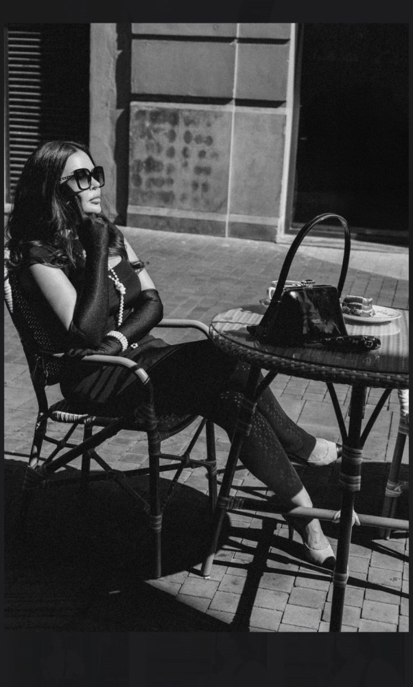 Photo - Monika Sweet