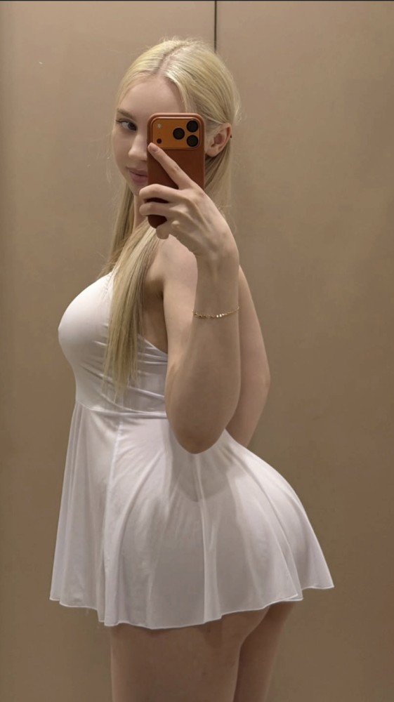 Photo - Emilia