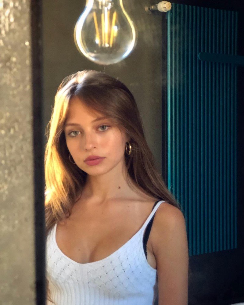 Photo - Sabrina