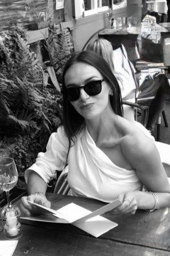 Photo - Sofi