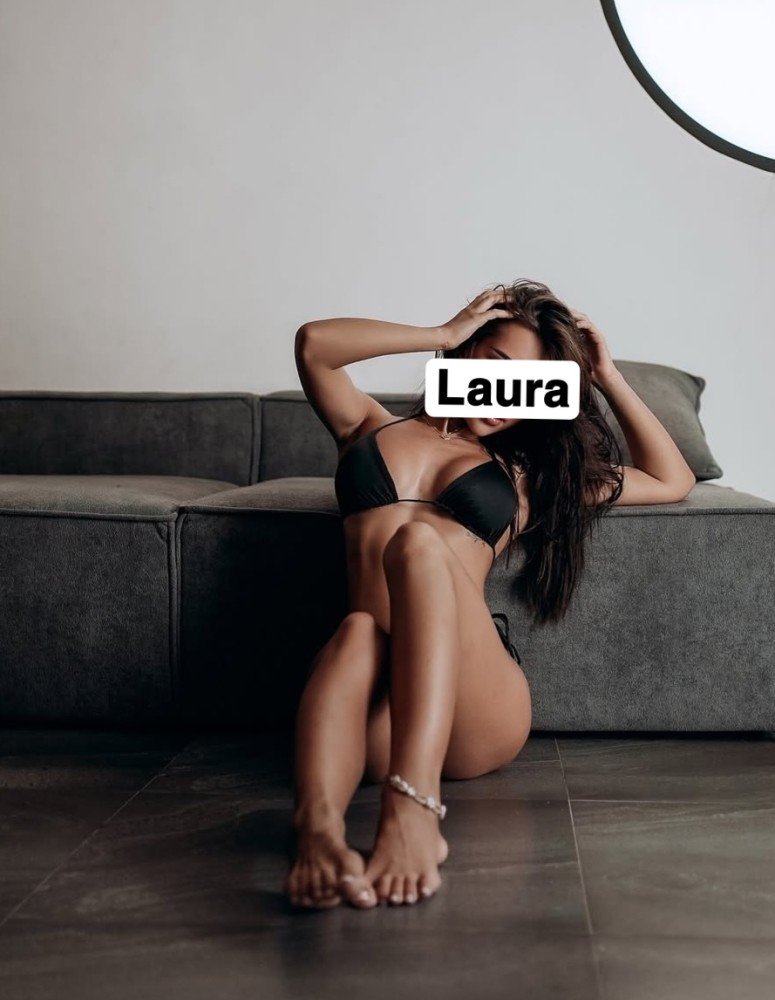 Photo - Laura