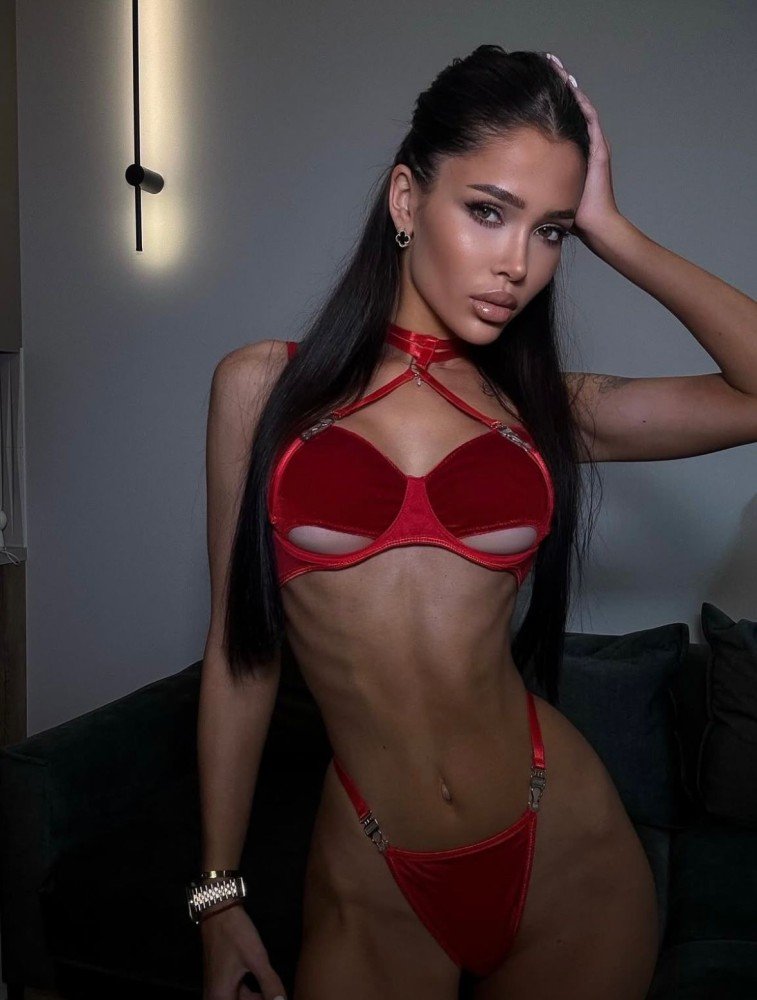 Photo - Inna
