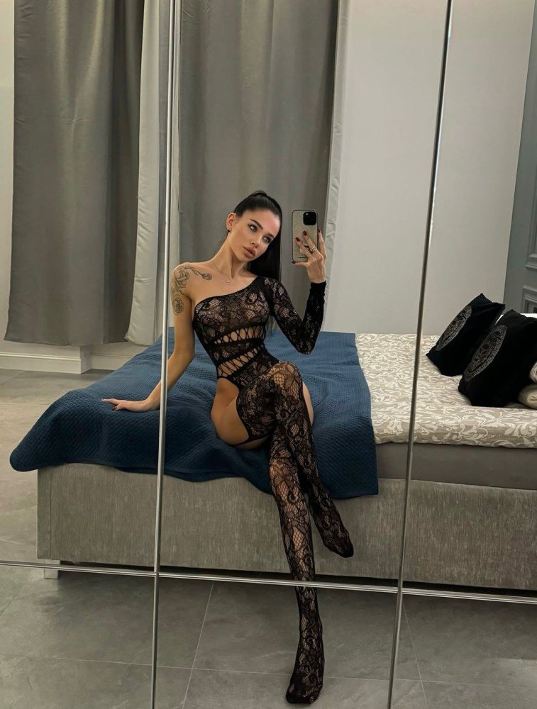 Photo - Inna